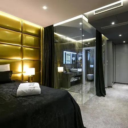 Rooftop Heated Pool Jelena * 扎达尔