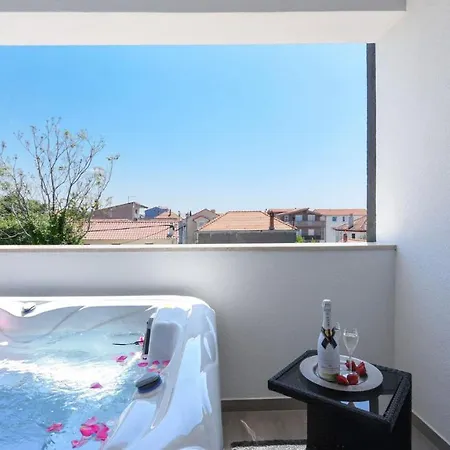 Rooftop Heated Pool Jelena * Zadar