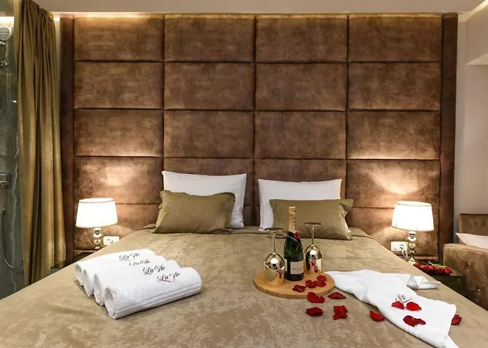 Rooftop Heated Pool Jelena Задар