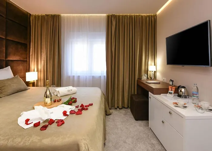 Rooftop Heated Pool Jelena Вілла